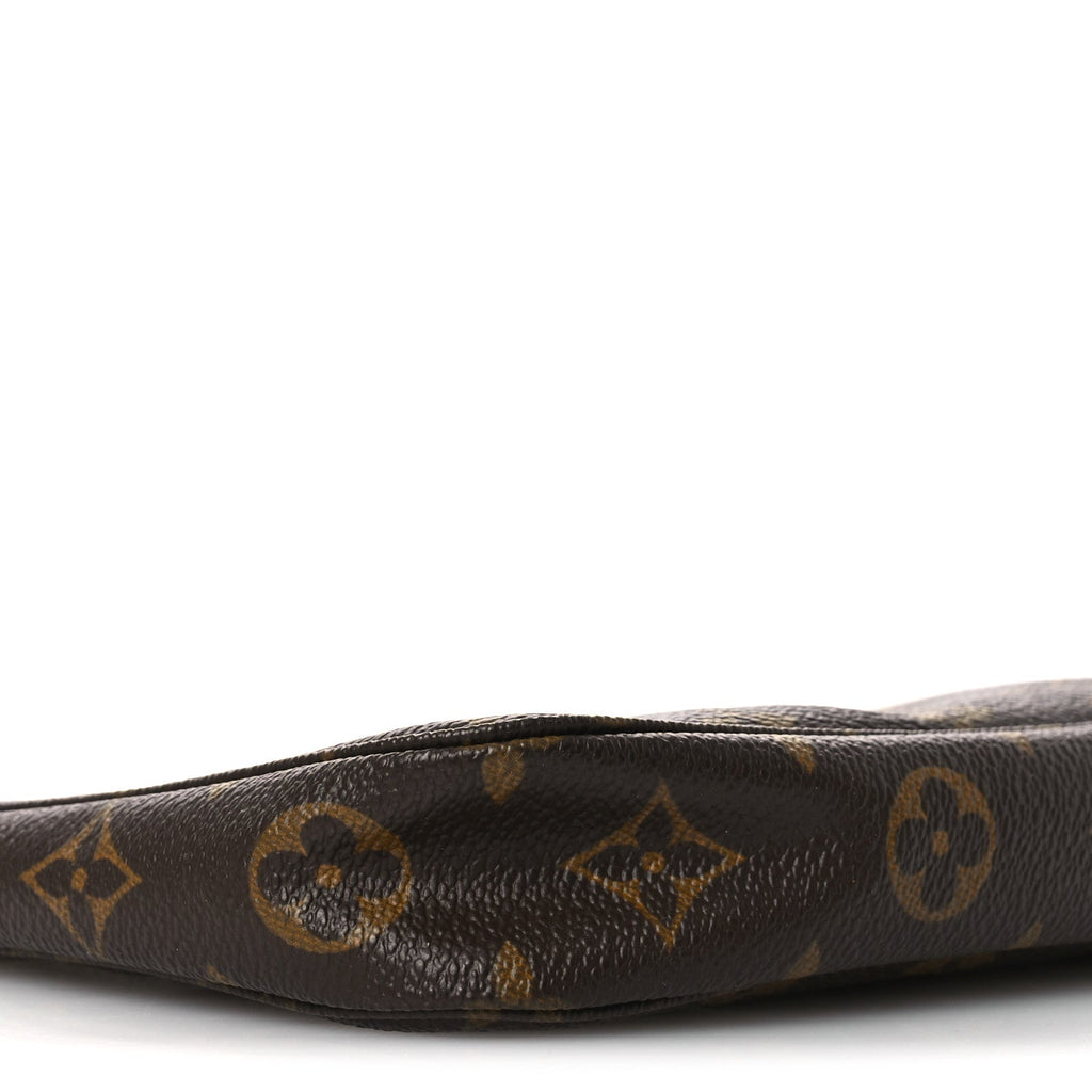 Louis Vuitton Monogram Pochette Accessories