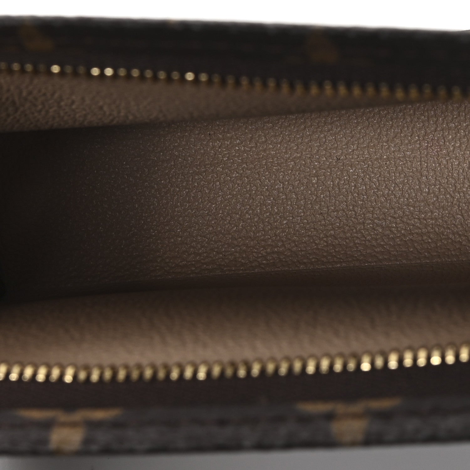 Louis Vuitton Monogram Toiletry Pouch 19