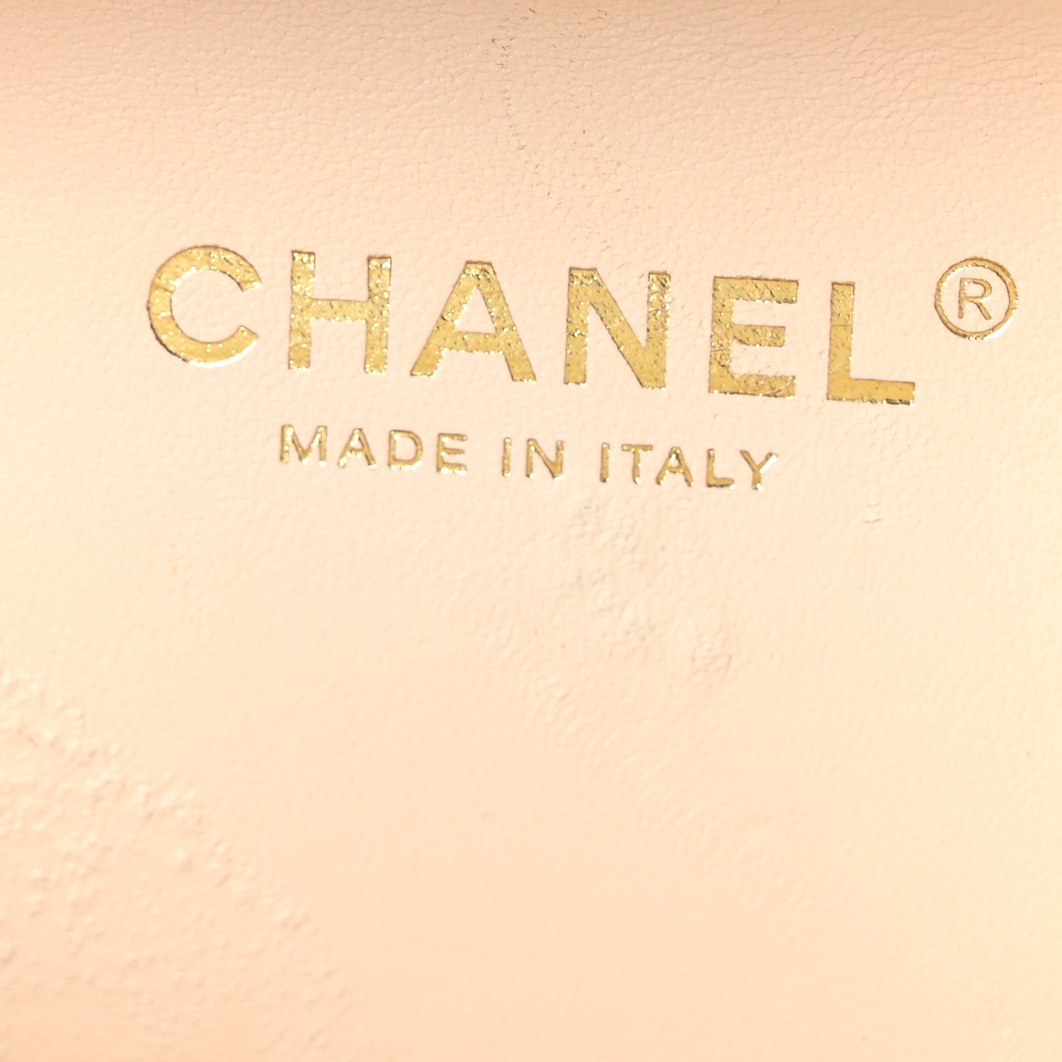 Chanel Caviar Quilted Small CC Filigree Vanity Case White