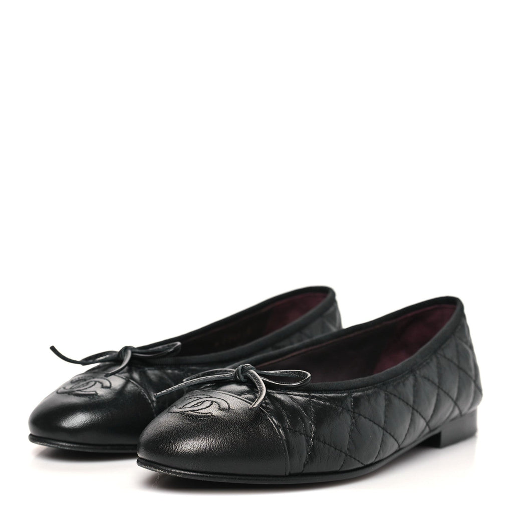 Aged Calfskin Quilted CC Cap Toe Ballerina Flats 35 Black