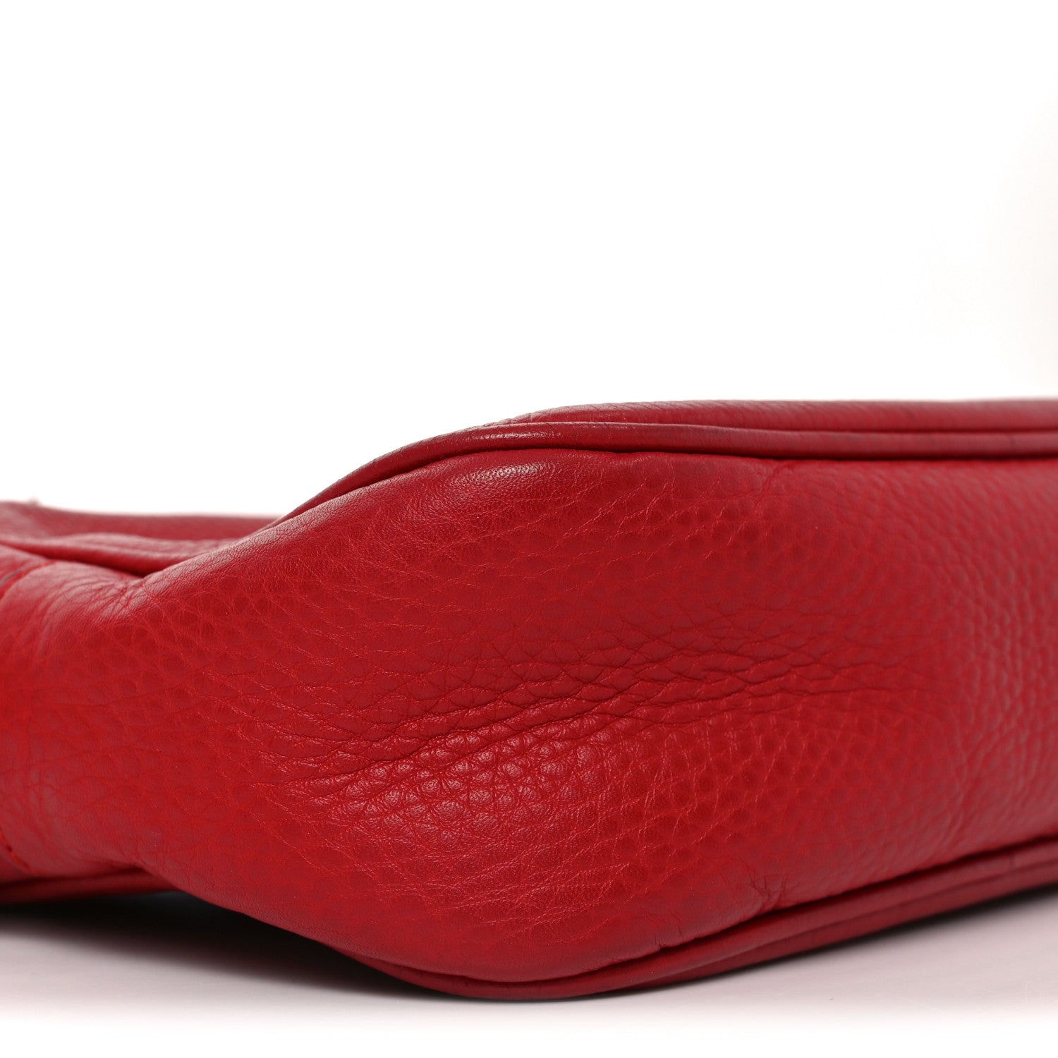 Gucci Pebbled Calfskin Small Soho Disco Bag Tabasco Red