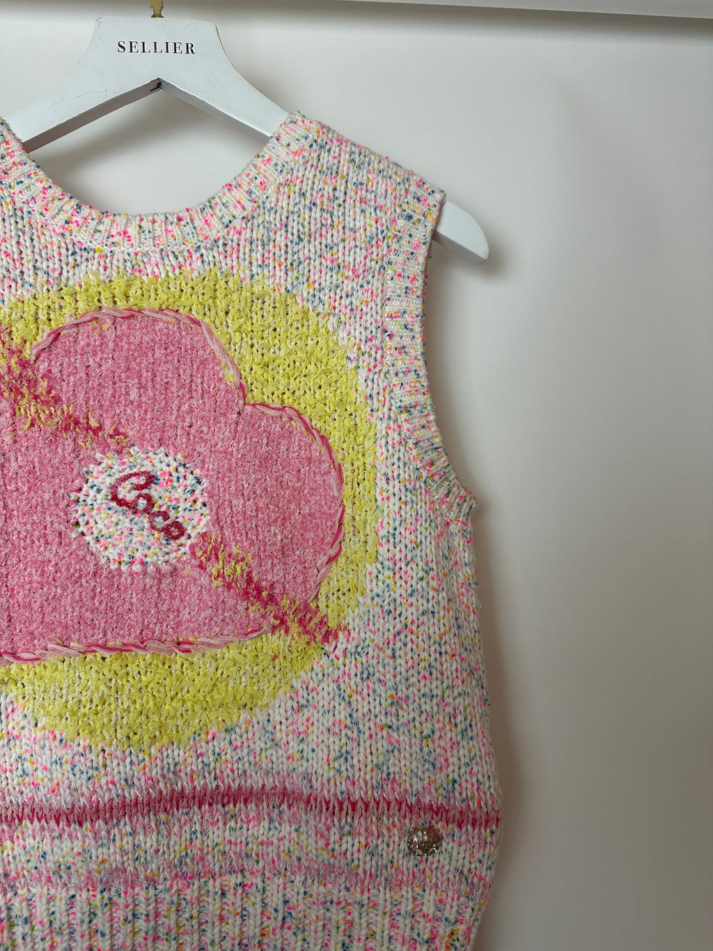 Chanel 24C Resort Pastel Pink & Yellow Sleeveless Knit Jumper and Shorts Set with Cupid Heart "Coco" Detail Top Size FR 34 (UK 6)