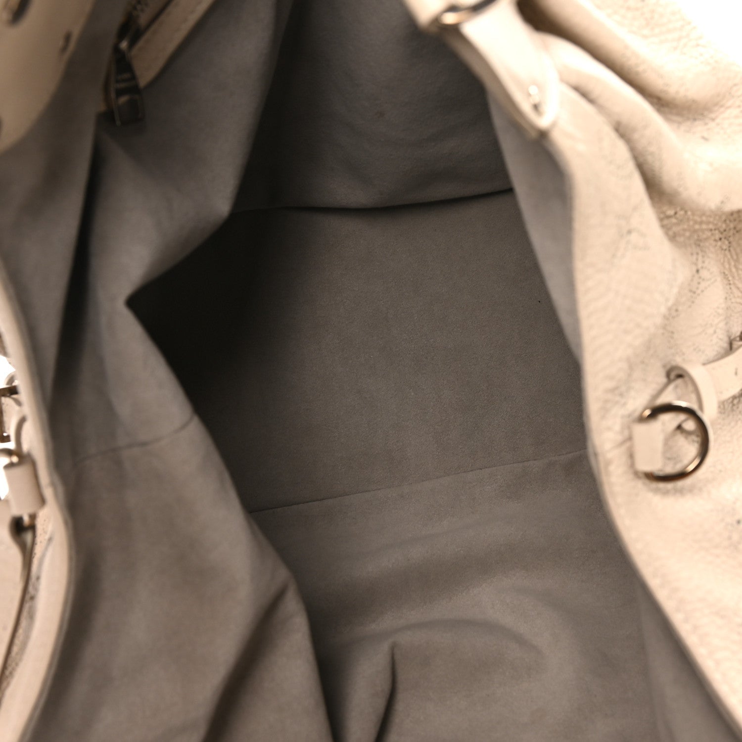 Louis Vuitton Mahina L Gris