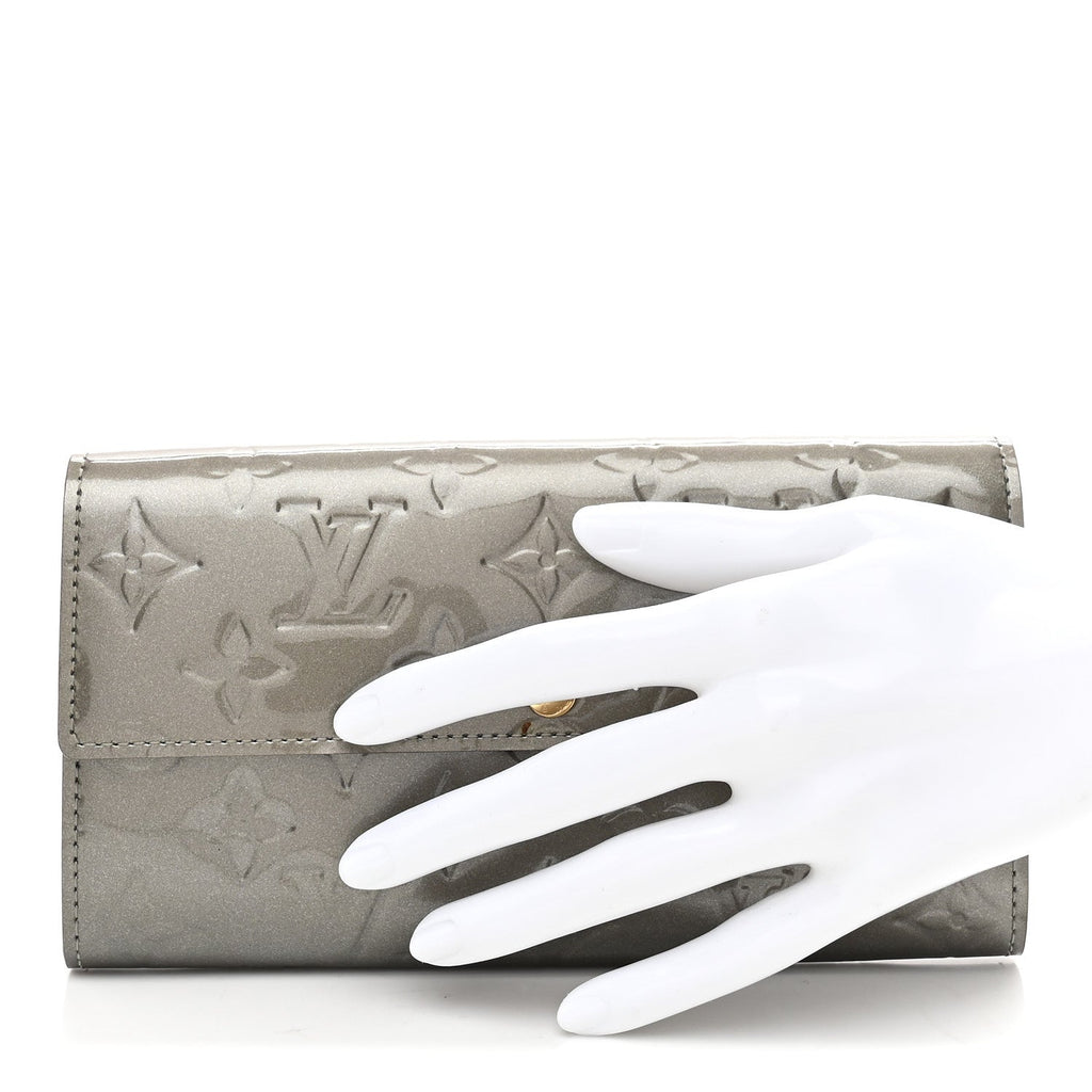 Louis Vuitton Vernis Sarah Wallet Gris Art Deco