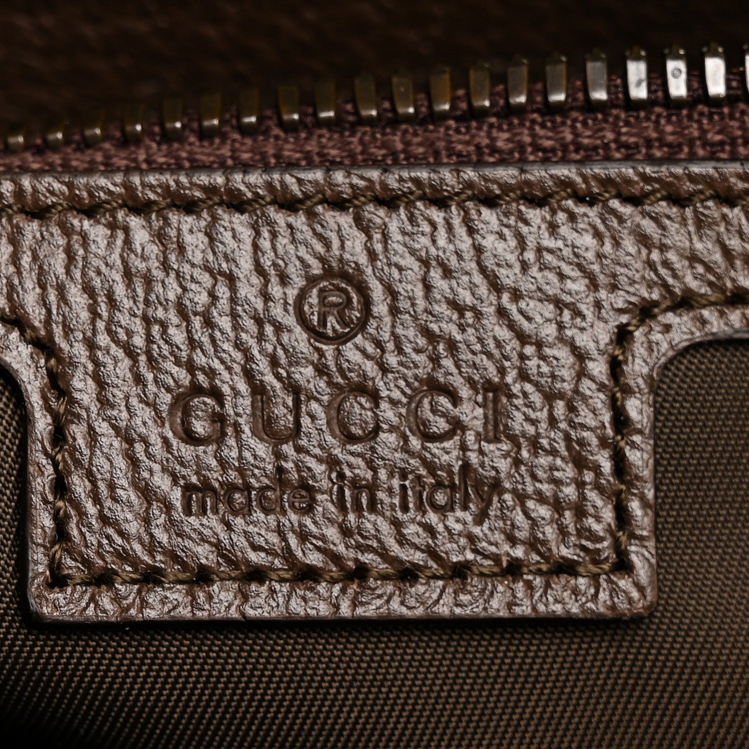 Gucci GG Supreme Monogram Textured Calfskin Web Small Cosmetic Case Beige Ebony New Acero