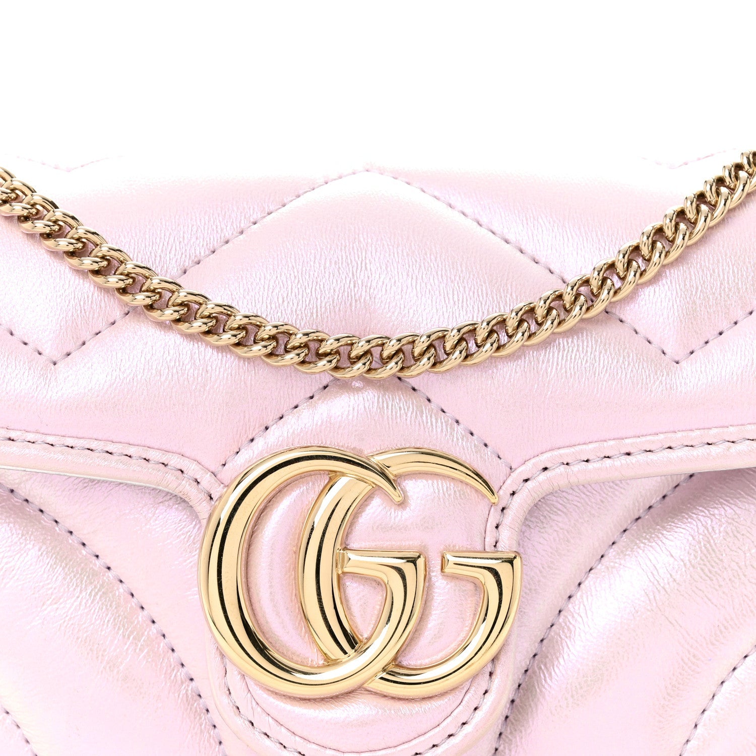 Gucci Iridescent Nappa Chevron Matelasse Super Mini GG Marmont Shoulder Bag Iridescent Escape Pink