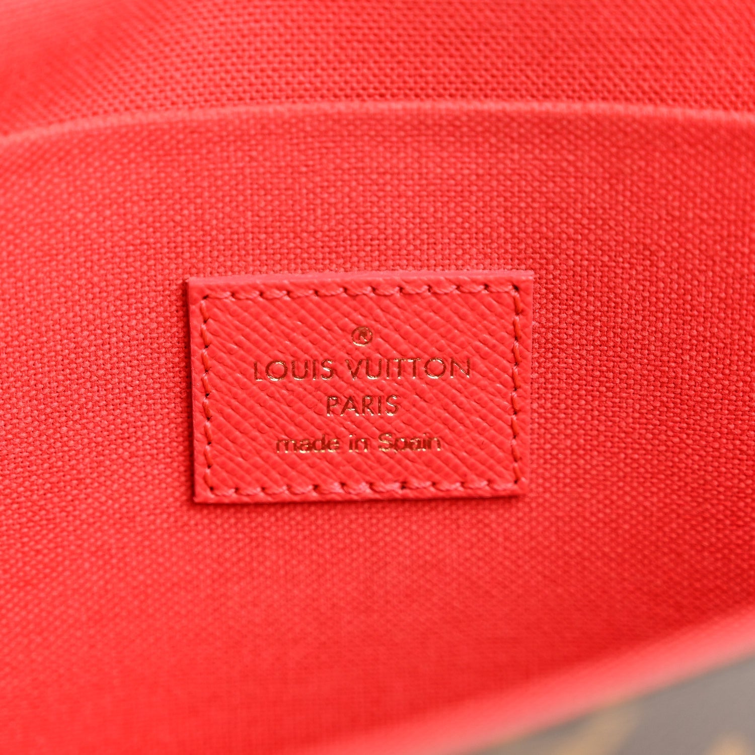Louis Vuitton Monogram 2022 Christmas Animation China Chengdu Pochette Felicie Chain Wallet Red