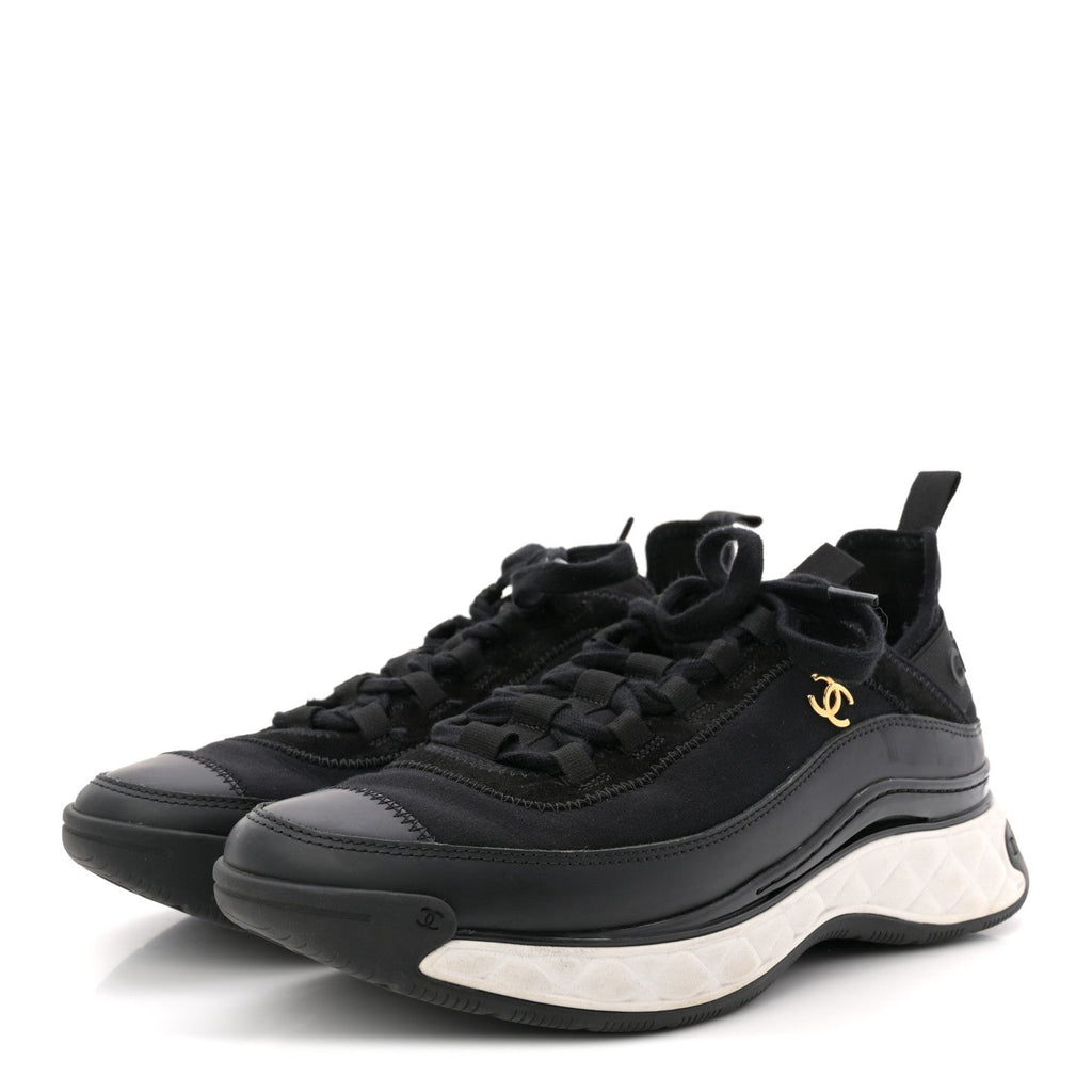 Chanel Velvet Calfskin Mixed Fibers CC Sneakers 40 Black