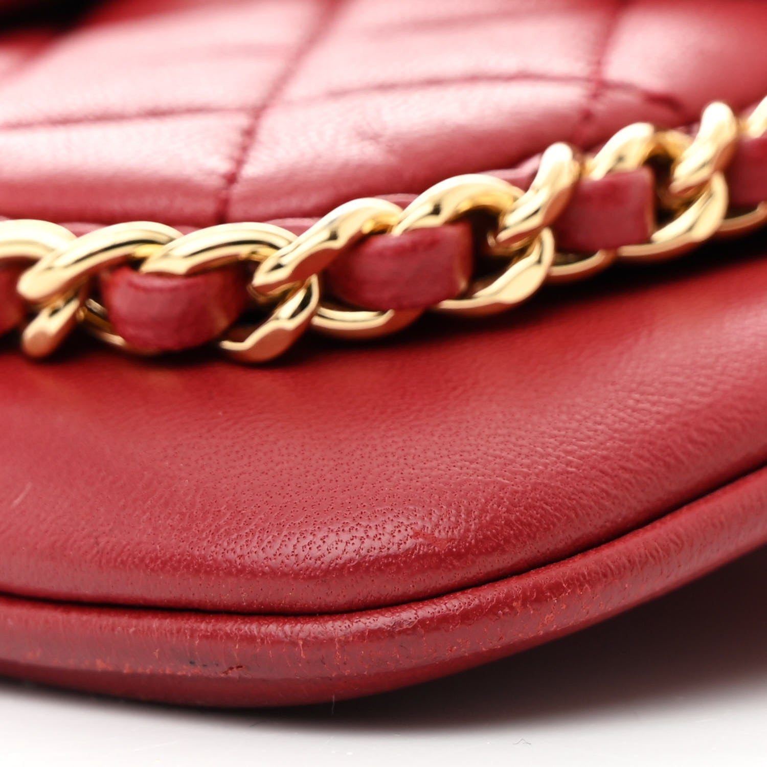 Chanel Lambskin Quilted CC Unchained Crossbody Red