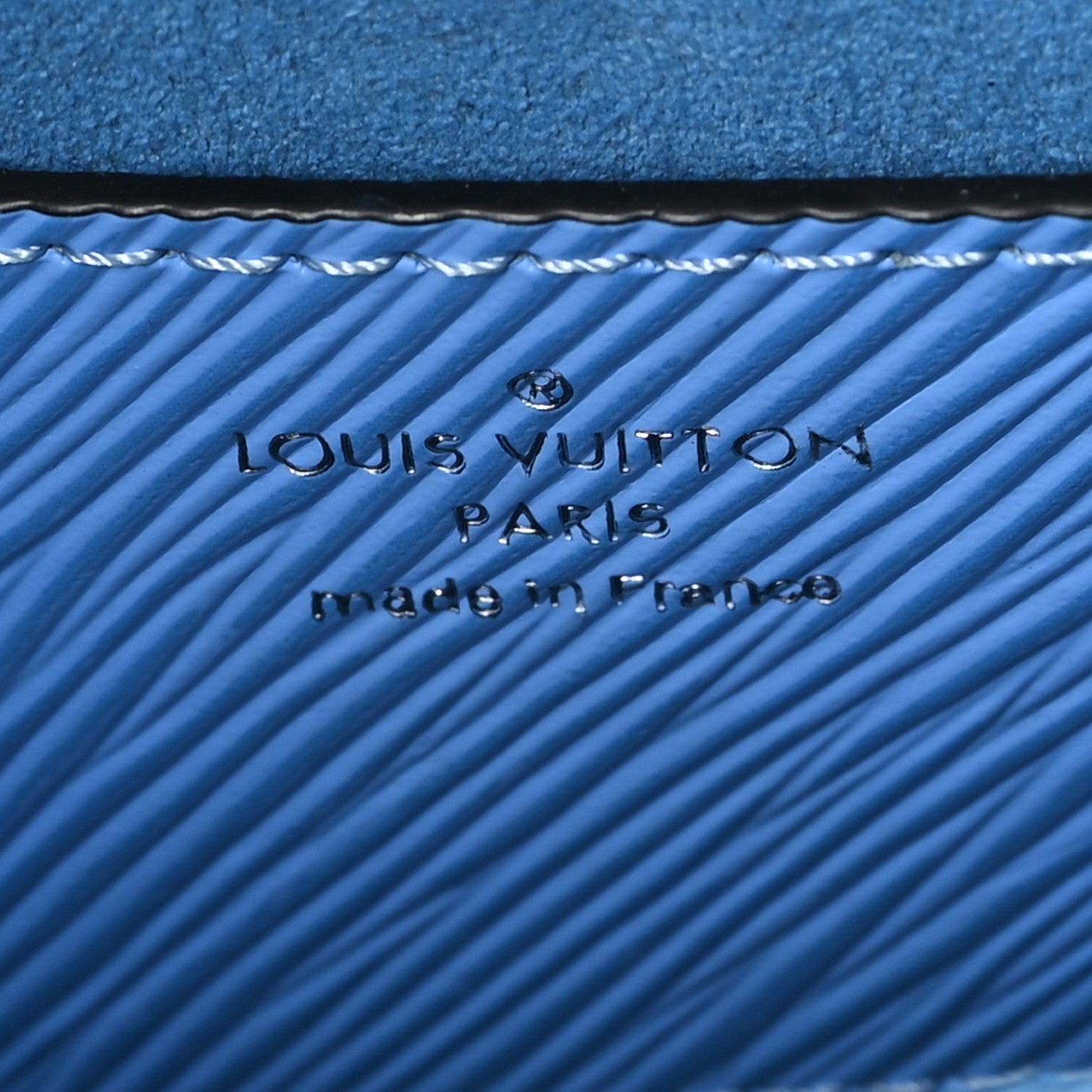 Louis Vuitton Epi Tropical Birds Twist Shoulder Bag MM Bleuet