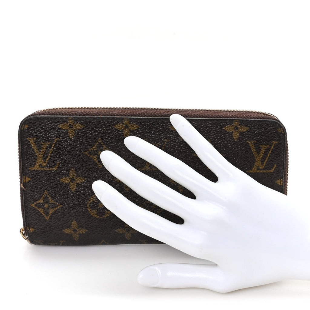Louis Vuitton Monogram Zippy Wallet