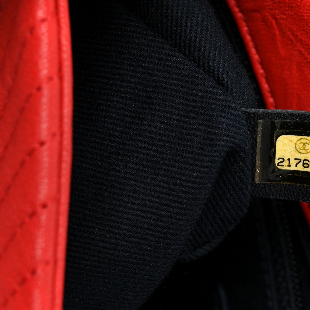 Chanel Wrinkled Lambskin Chevron Quilted Medium Flap Red