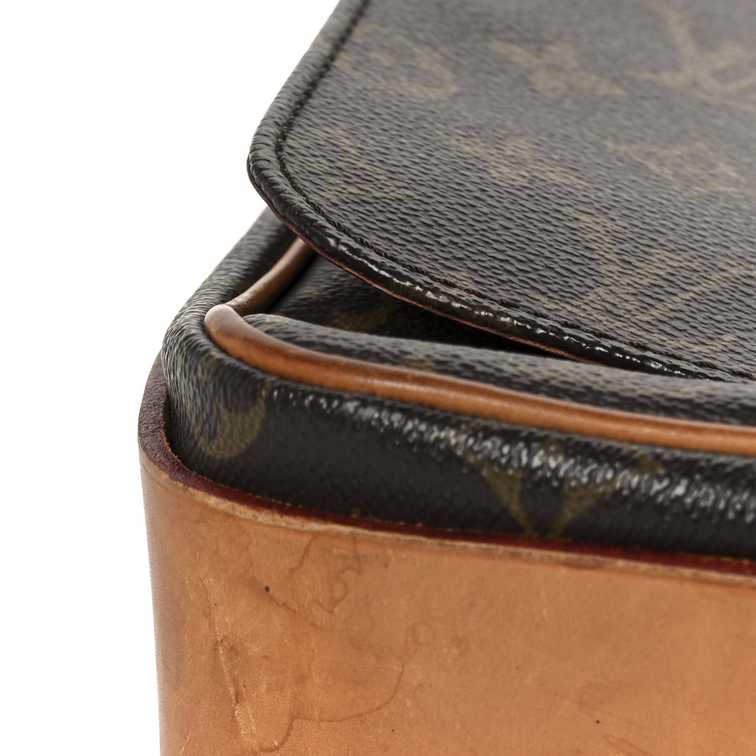 Louis Vuitton Monogram Cartouchiere 26