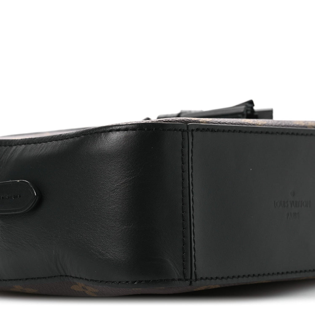 Louis Vuitton Monogram Saintonge Black