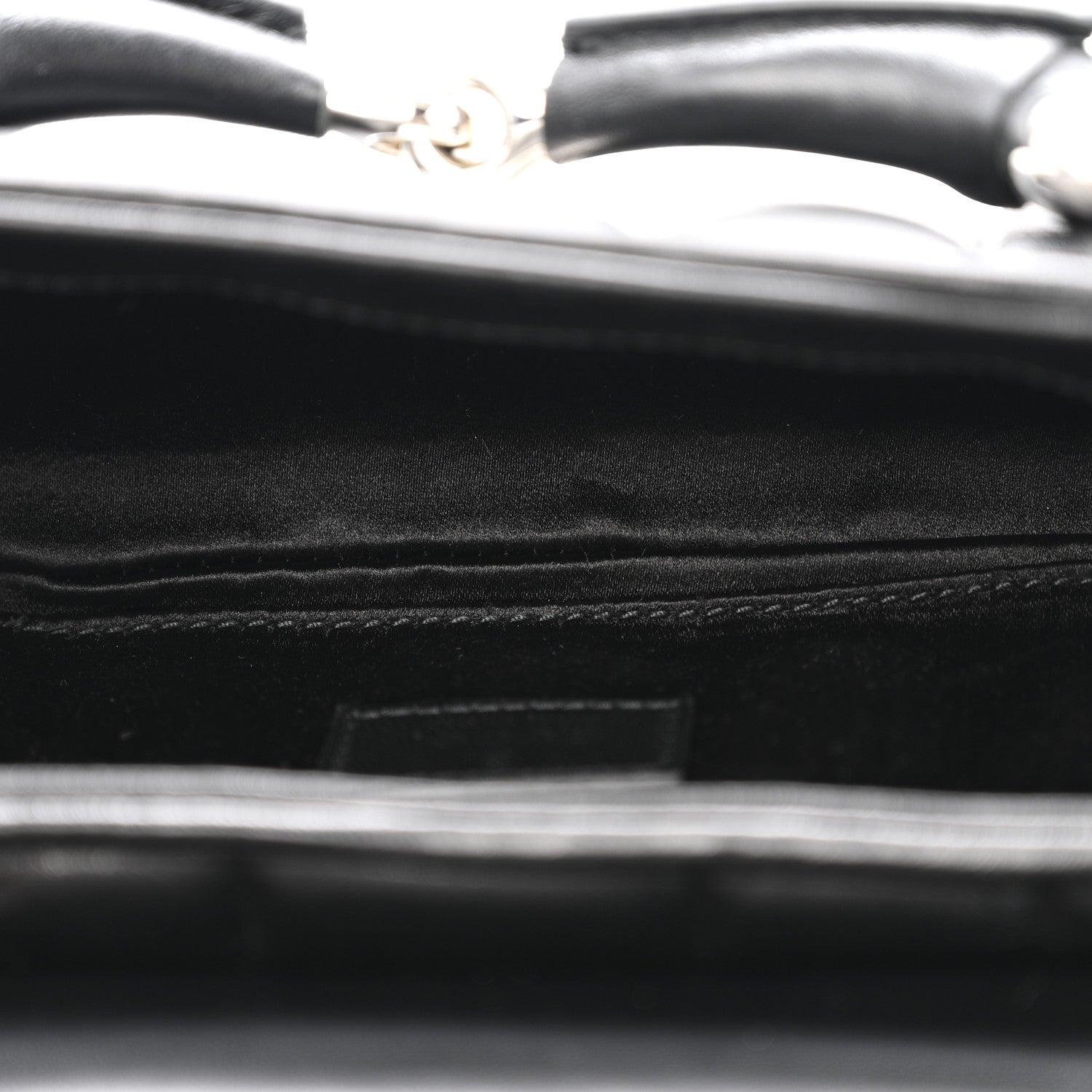 Gucci Nappa Vertical Matelasse Small Maxi Horsebit Chain Shoulder Bag Black