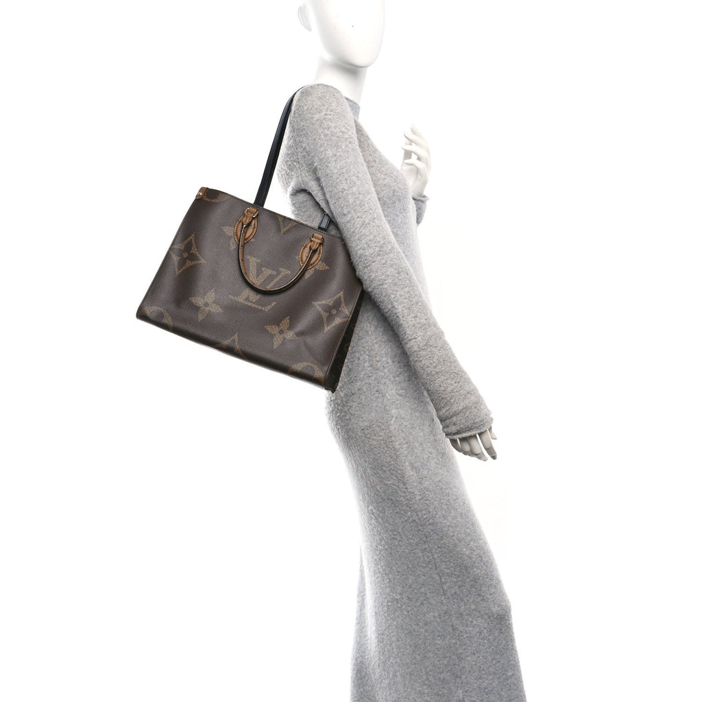 Louis Vuitton Reverse Monogram Giant Onthego MM