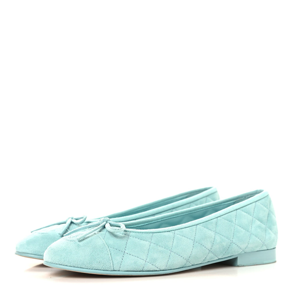 Chanel Suede Calfskin Quilted Cap Toe CC Ballerina Flats 38.5 Light Blue