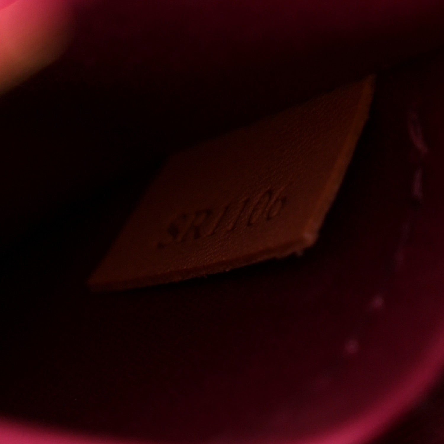 Louis Vuitton Vernis Pasadena Magenta
