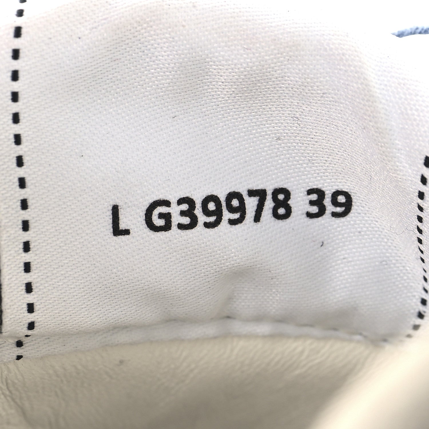 Chanel Suede Kidskin Womens CC Sneakers 39 White Blue
