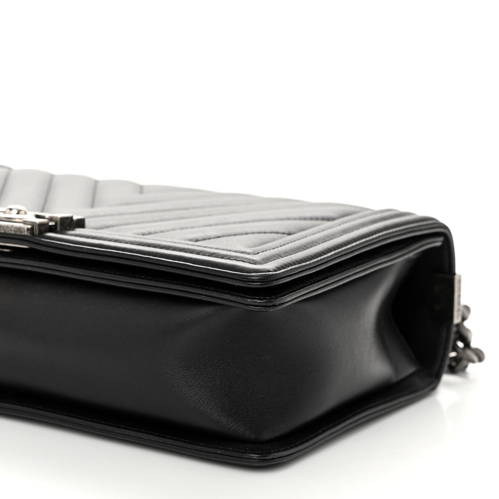 Chanel Calfskin Chevron Quilted New Medium Boy Flap Black