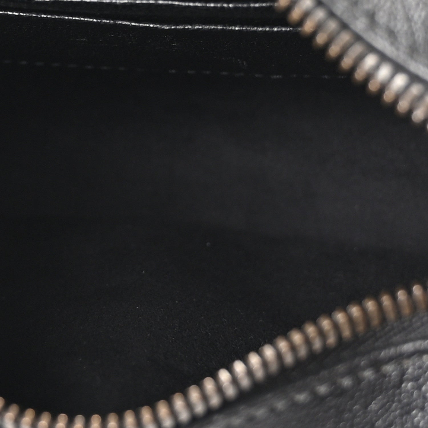 Gucci Goatskin Small Aphrodite Shoulder Bag Black
