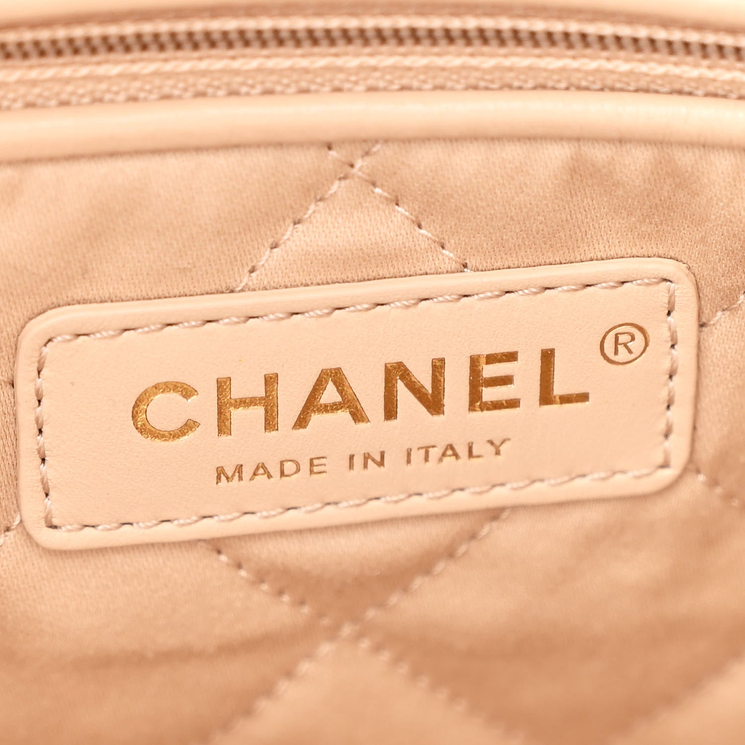 Chanel Shiny Calfskin Quilted Chanel 22 White Black