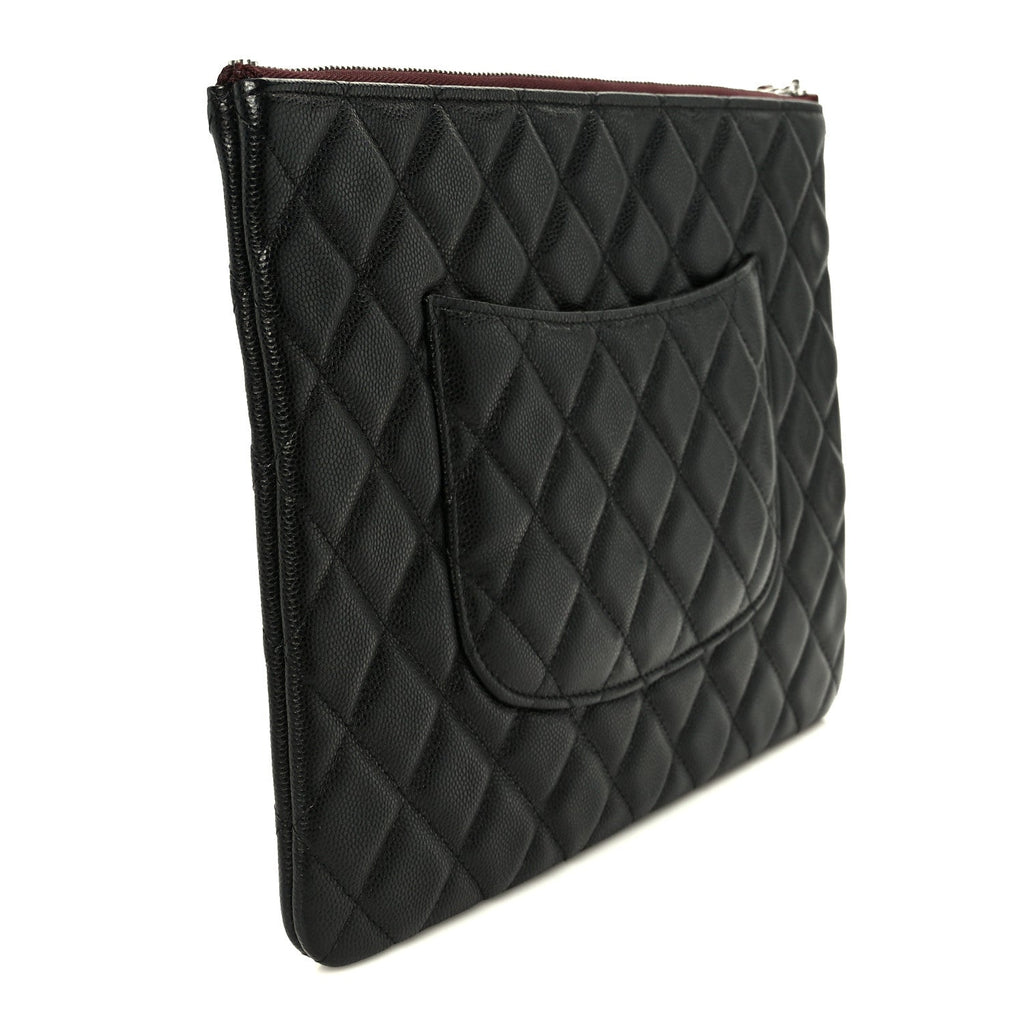 Caviar Quilted Medium Cosmetic Case Black