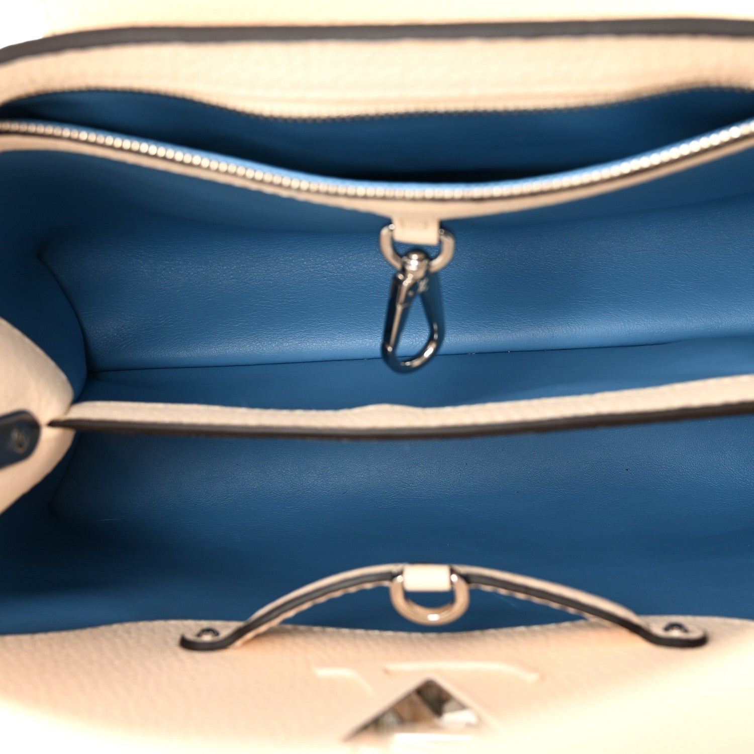 Louis Vuitton Taurillon Capucines MM Gradient Blue