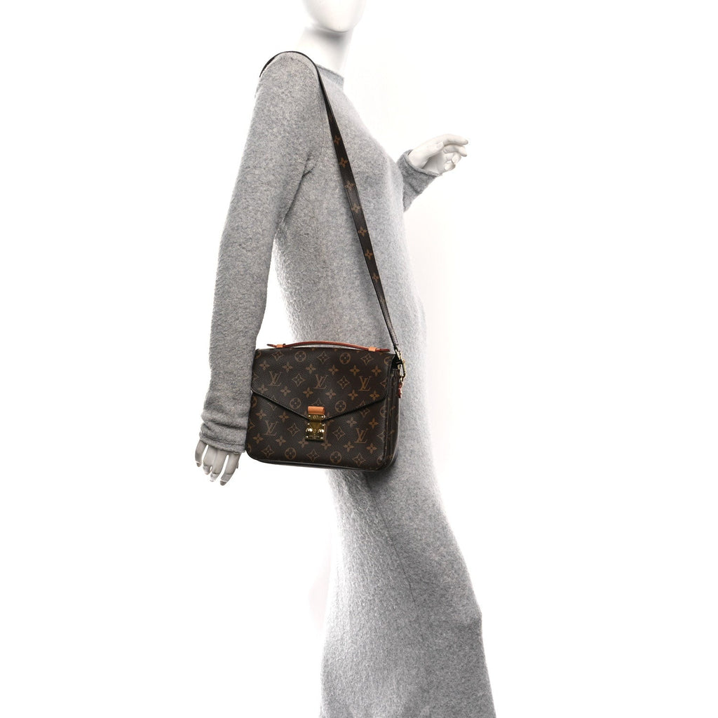 Louis Vuitton Monogram Pochette Metis