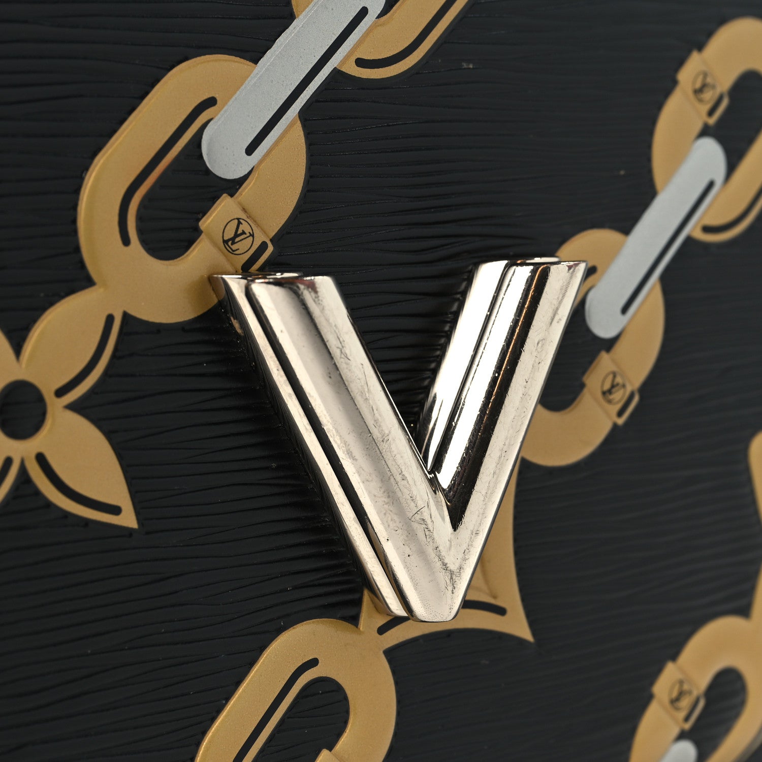 Louis Vuitton Epi Chain Flower Twist Shoulder Bag MM Black