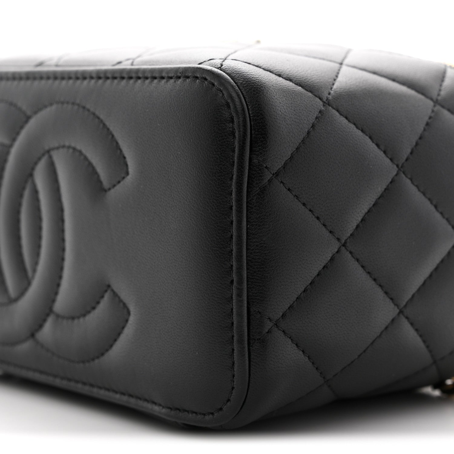 Chanel Lambskin Quilted Small Top Handle Vanity Case With Chain Black