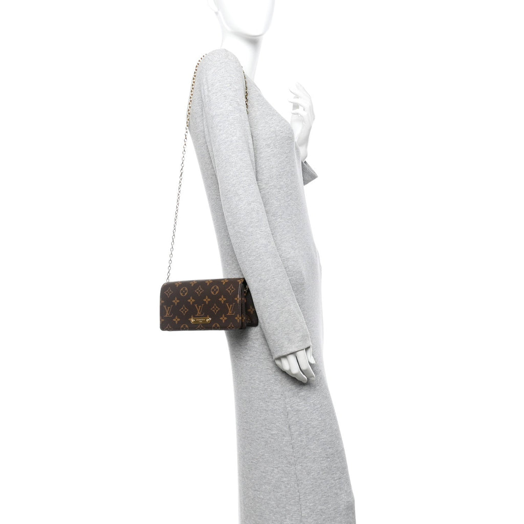 Louis Vuitton Monogram Lily Wallet On Chain
