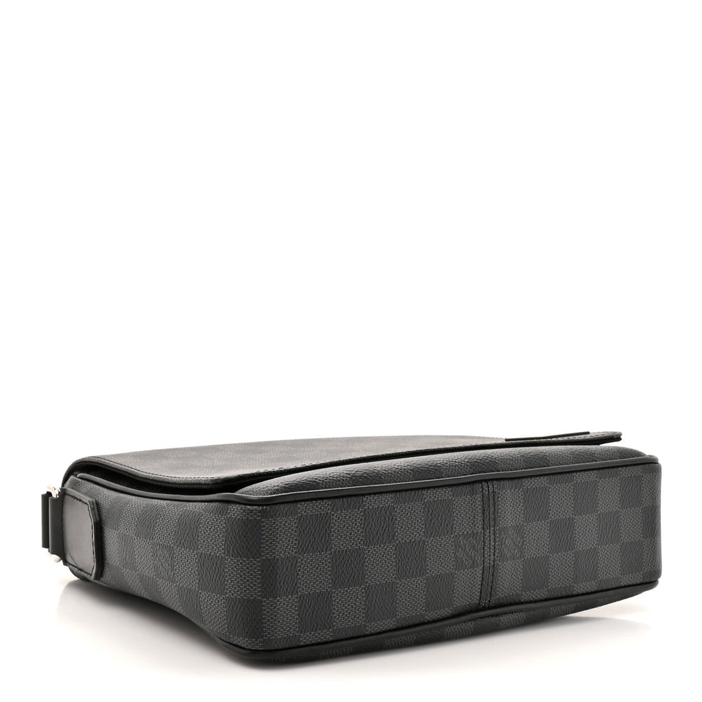 Louis Vuitton Damier Graphite District PM NM