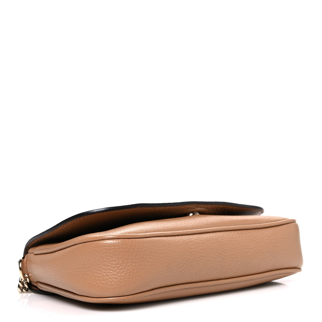 Gucci Pebbled Calfskin Medium Soho Flap Crossbody Camelia