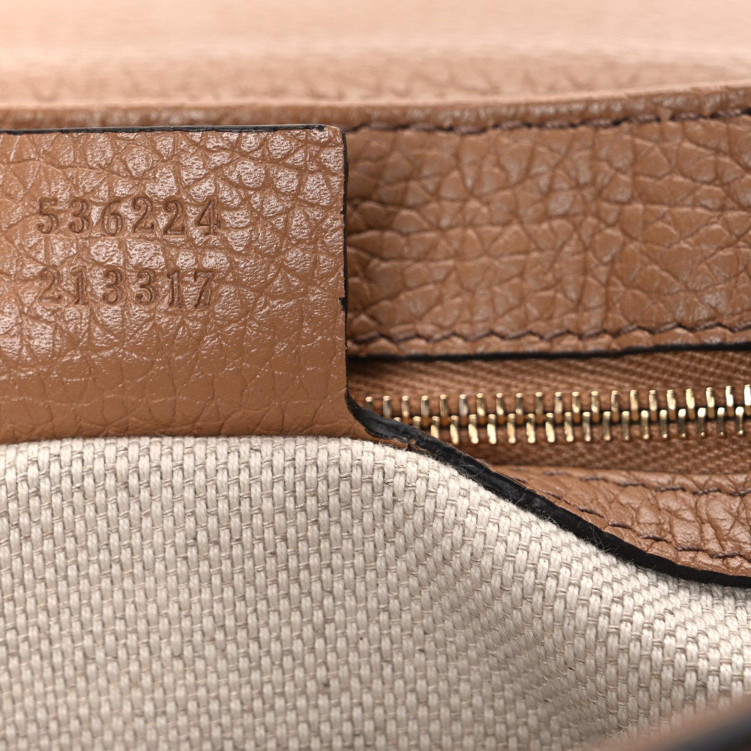 Gucci Pebbled Calfskin Medium Soho Flap Crossbody Camelia