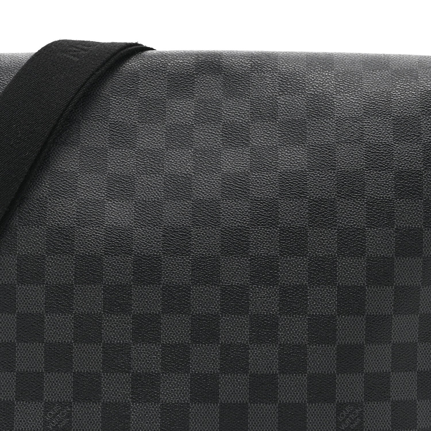 Louis Vuitton Damier Graphite Daniel MM