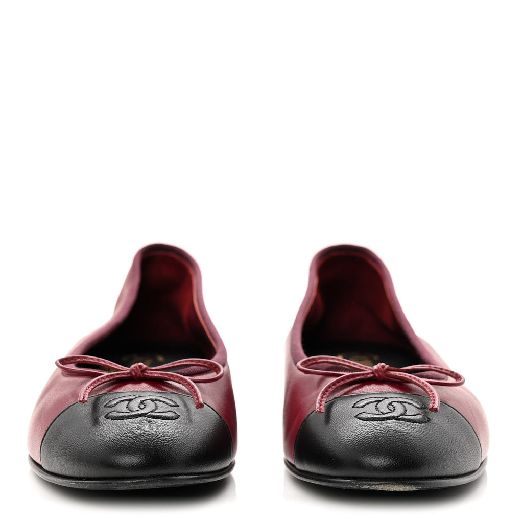 Lambskin Cap Toe CC Ballerina Flats 38 Burgundy Black