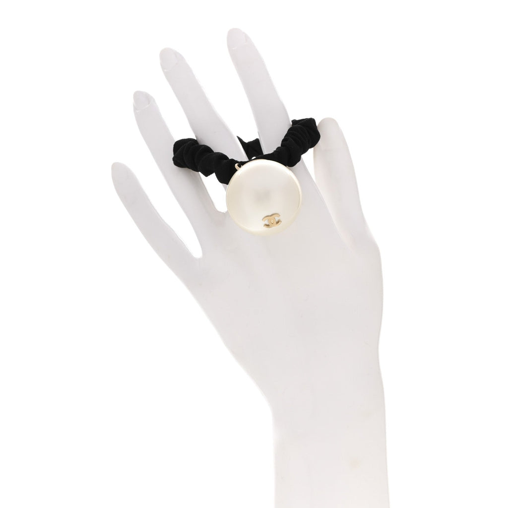 Pearl CC Hair Tie Black Gold Pearly White