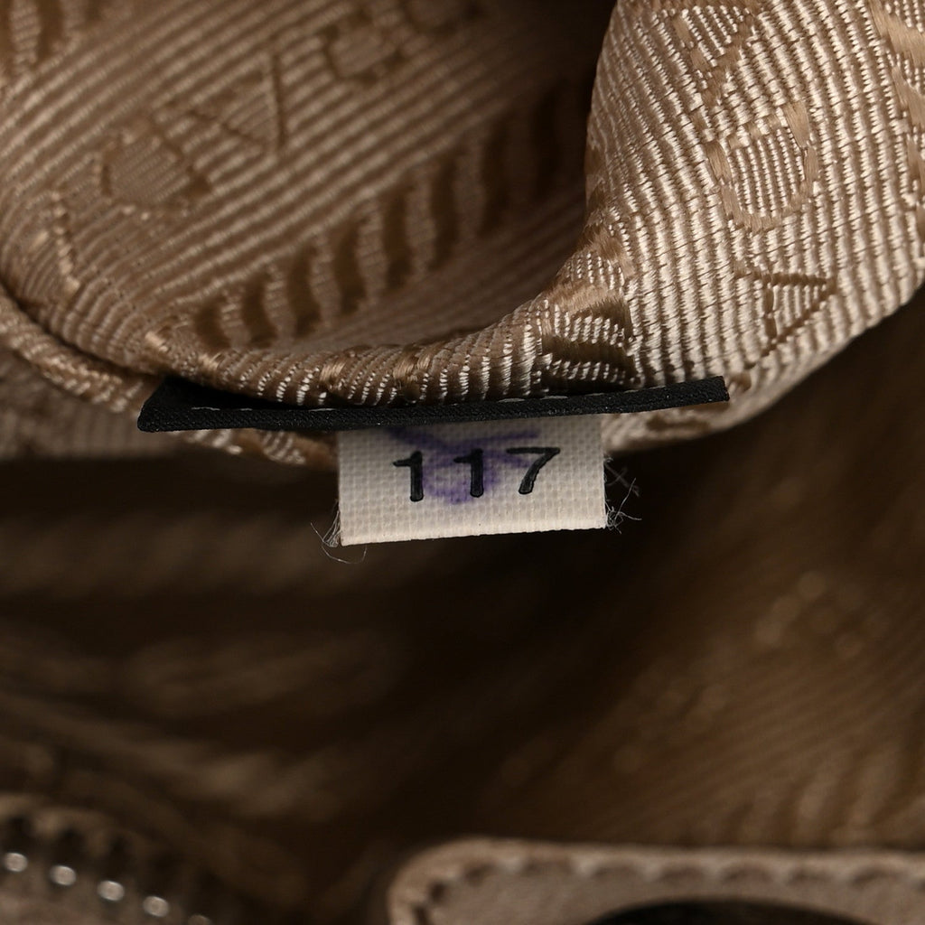 Prada Nappa Gaufre Tote Ghiaccio