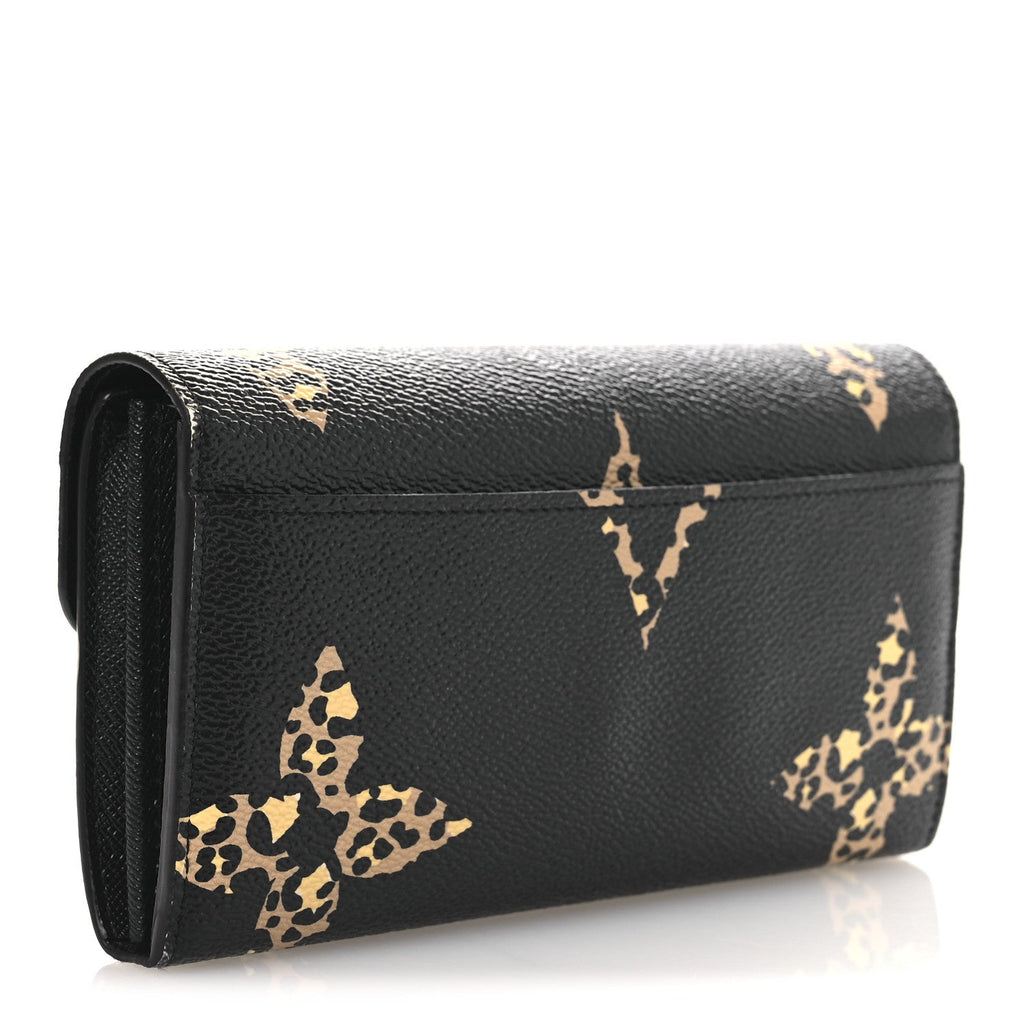 Louis Vuitton Monogram Giant Jungle Sarah Wallet Black