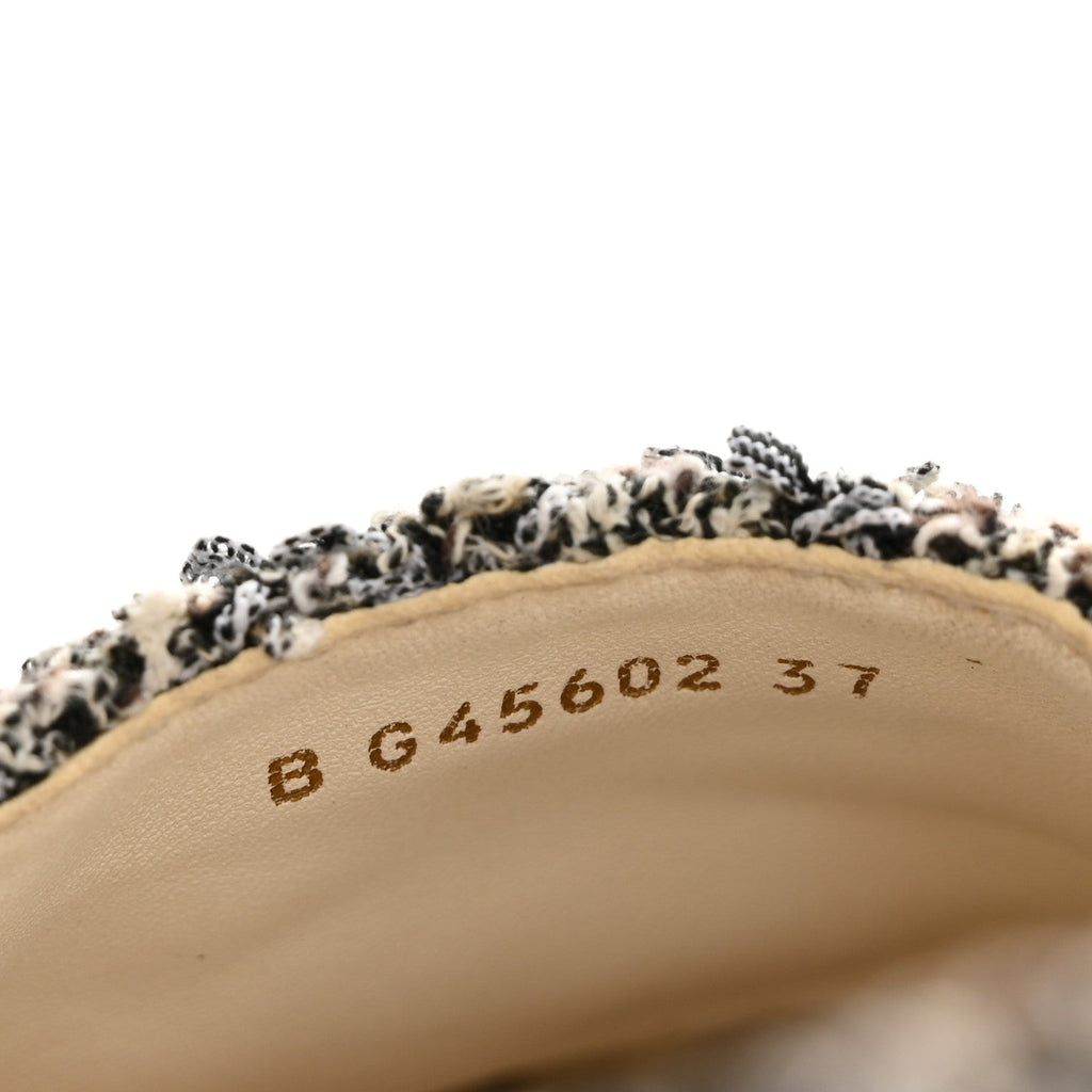 Chanel Tweed Sequin CC Espadrilles 37 Black White