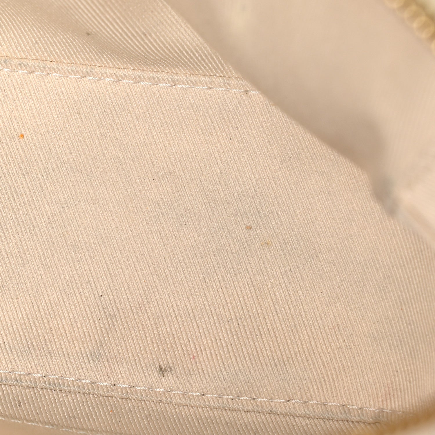 Louis Vuitton Monogram Saintonge Creme