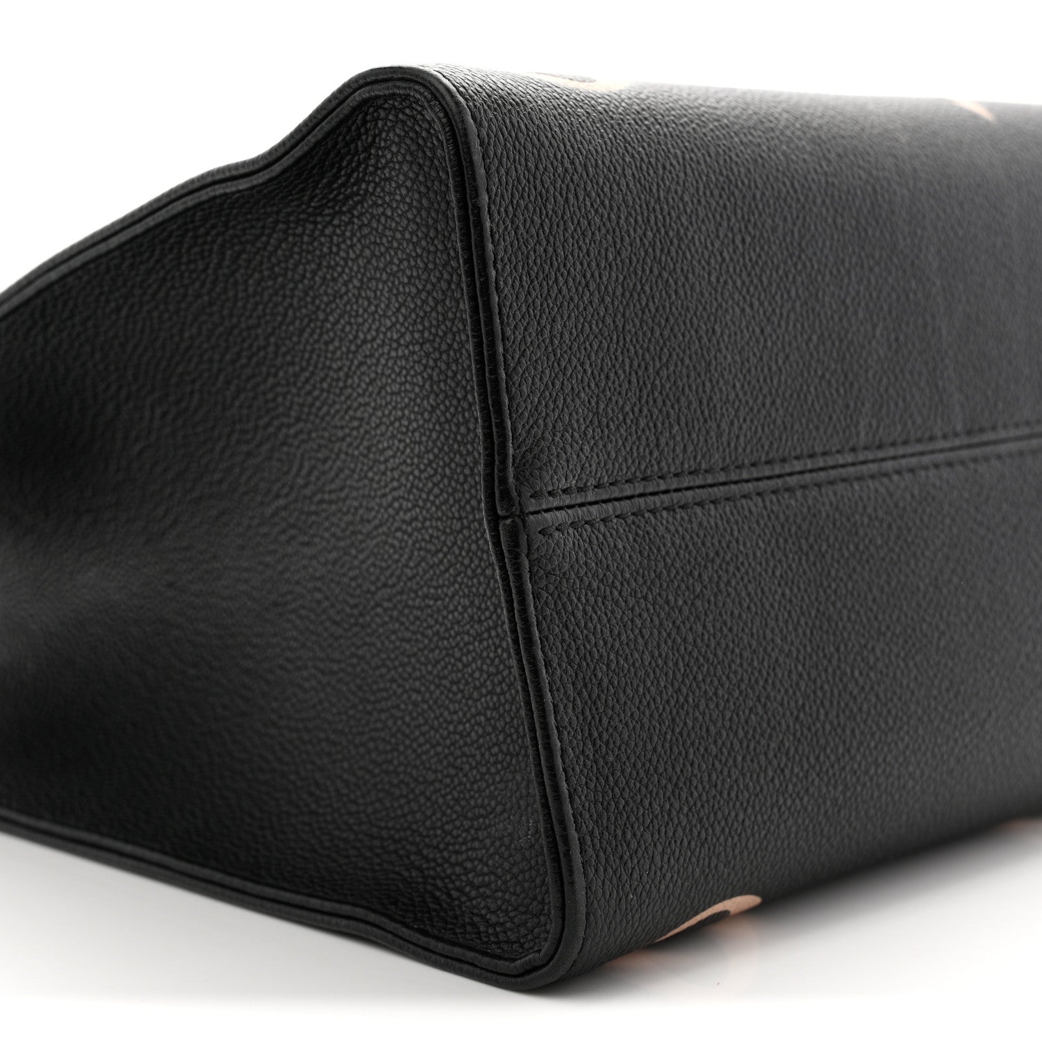 Louis Vuitton Empreinte Monogram Giant Onthego MM Black Beige