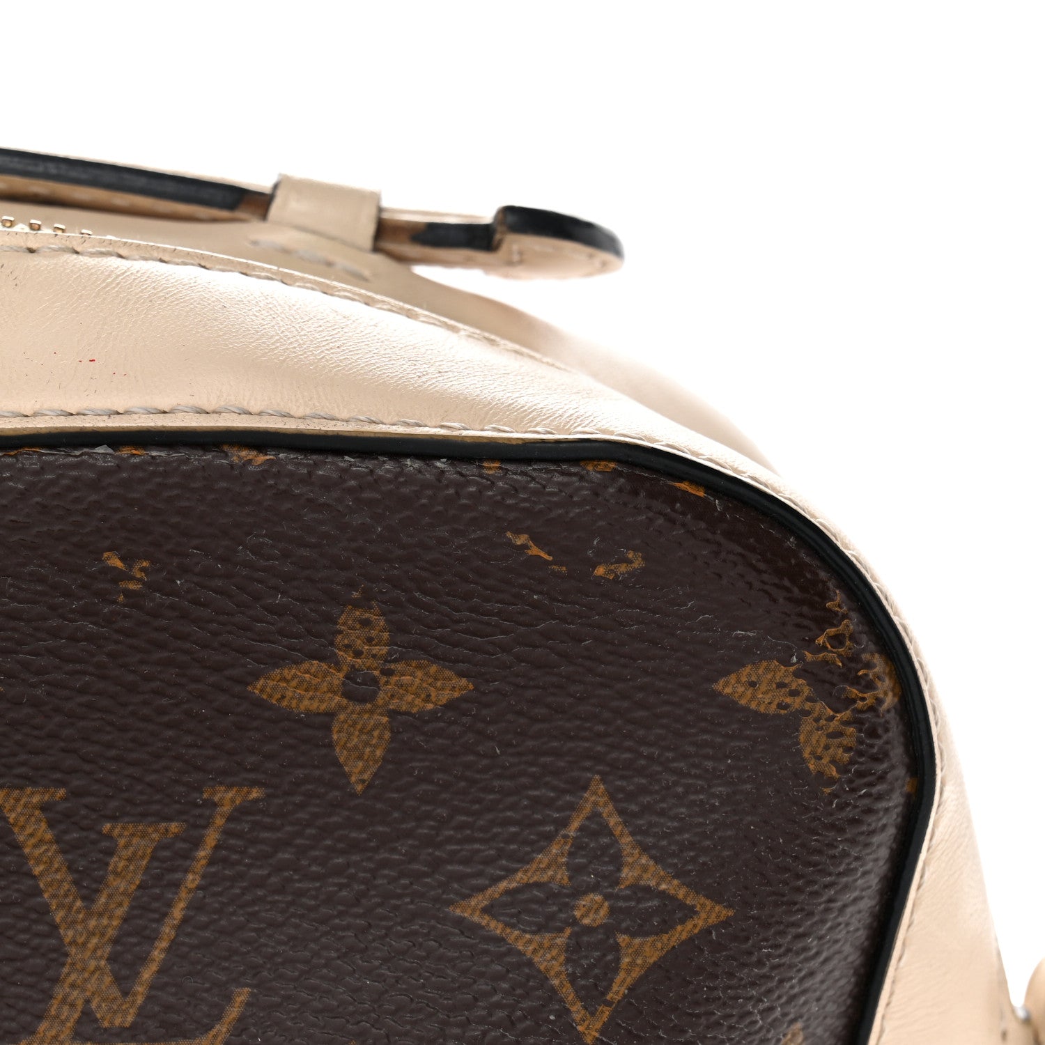 Louis Vuitton Monogram Saintonge Creme