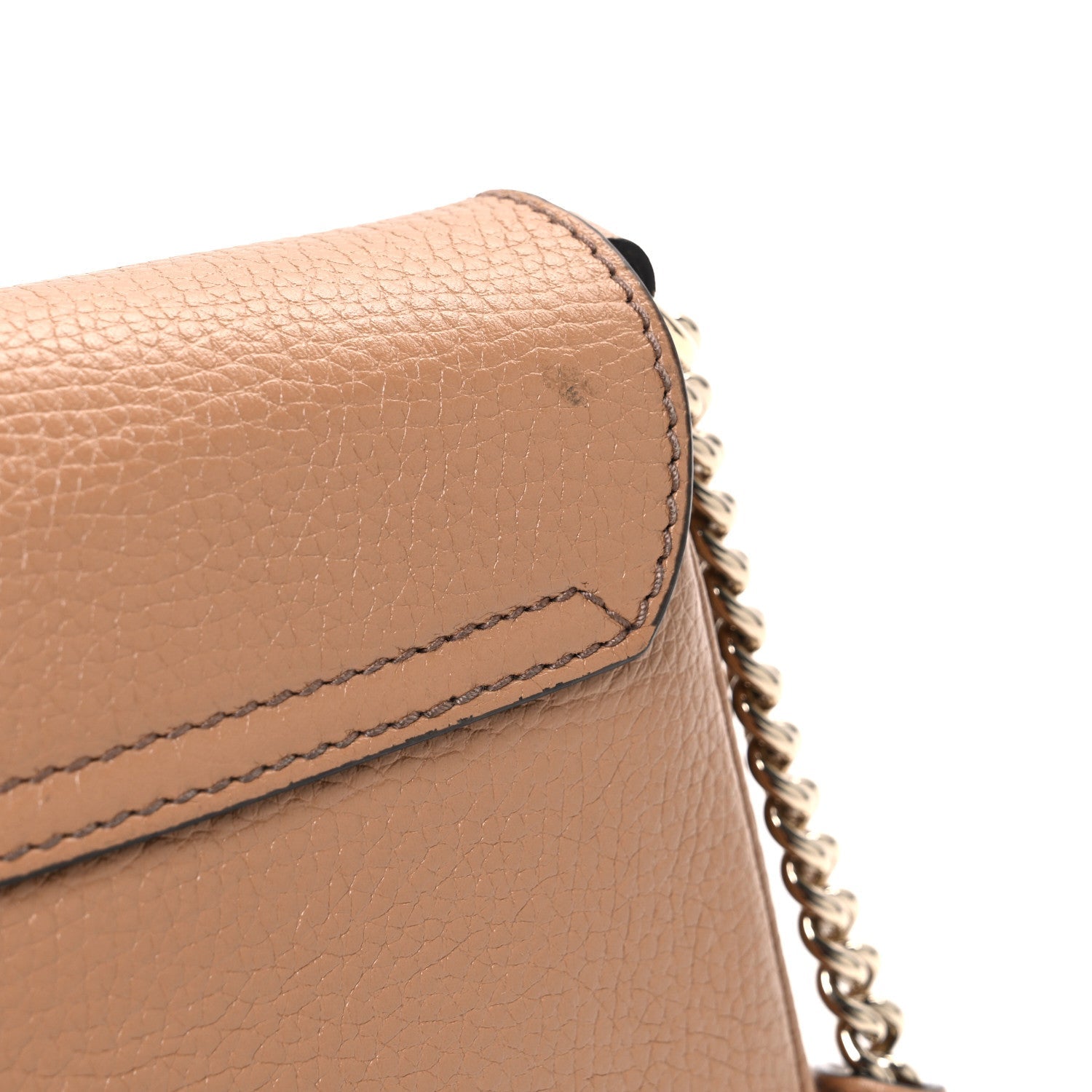 Gucci Pebbled Calfskin Medium Soho Flap Crossbody Camelia