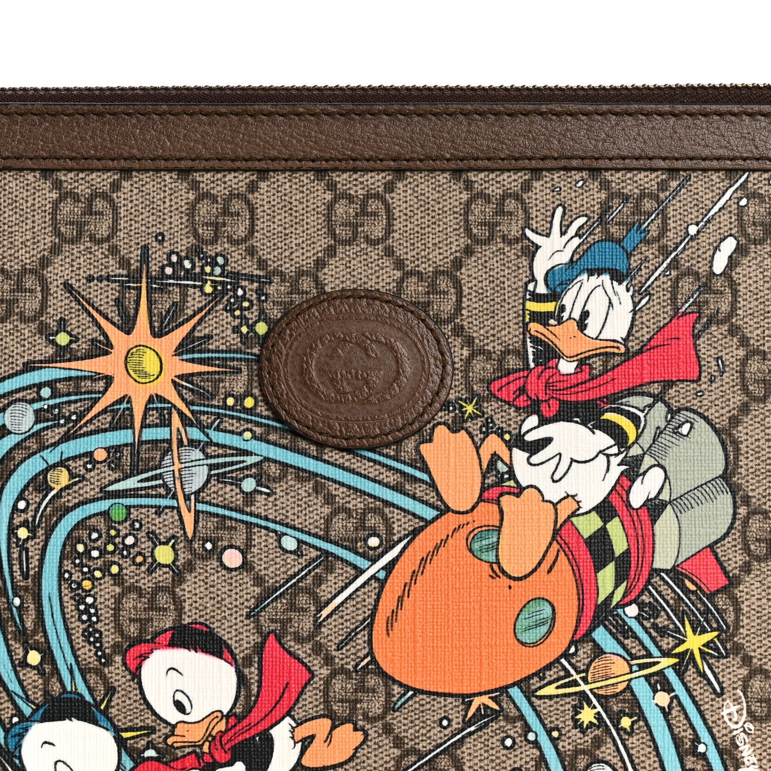 Gucci X DISNEY GG Supreme Monogram Donald Duck Interlocking G Wristlet Pouch Beige Multicolor New Acero