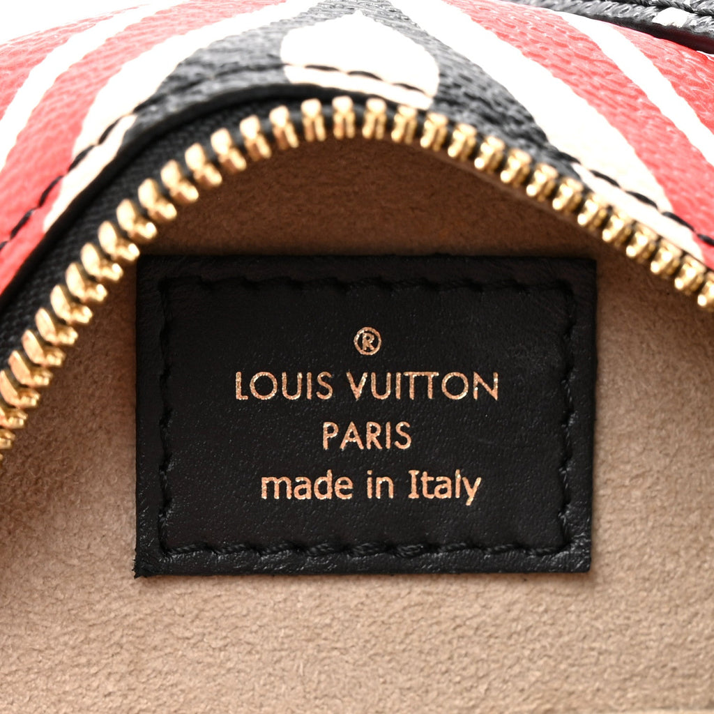 Louis Vuitton Monogram Giant Crafty Boite Chapeau Souple PM Creme Rouge Black