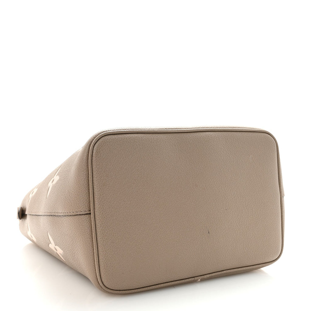 Louis Vuitton Empreinte Monogram Giant Neonoe MM Tourterelle Creme