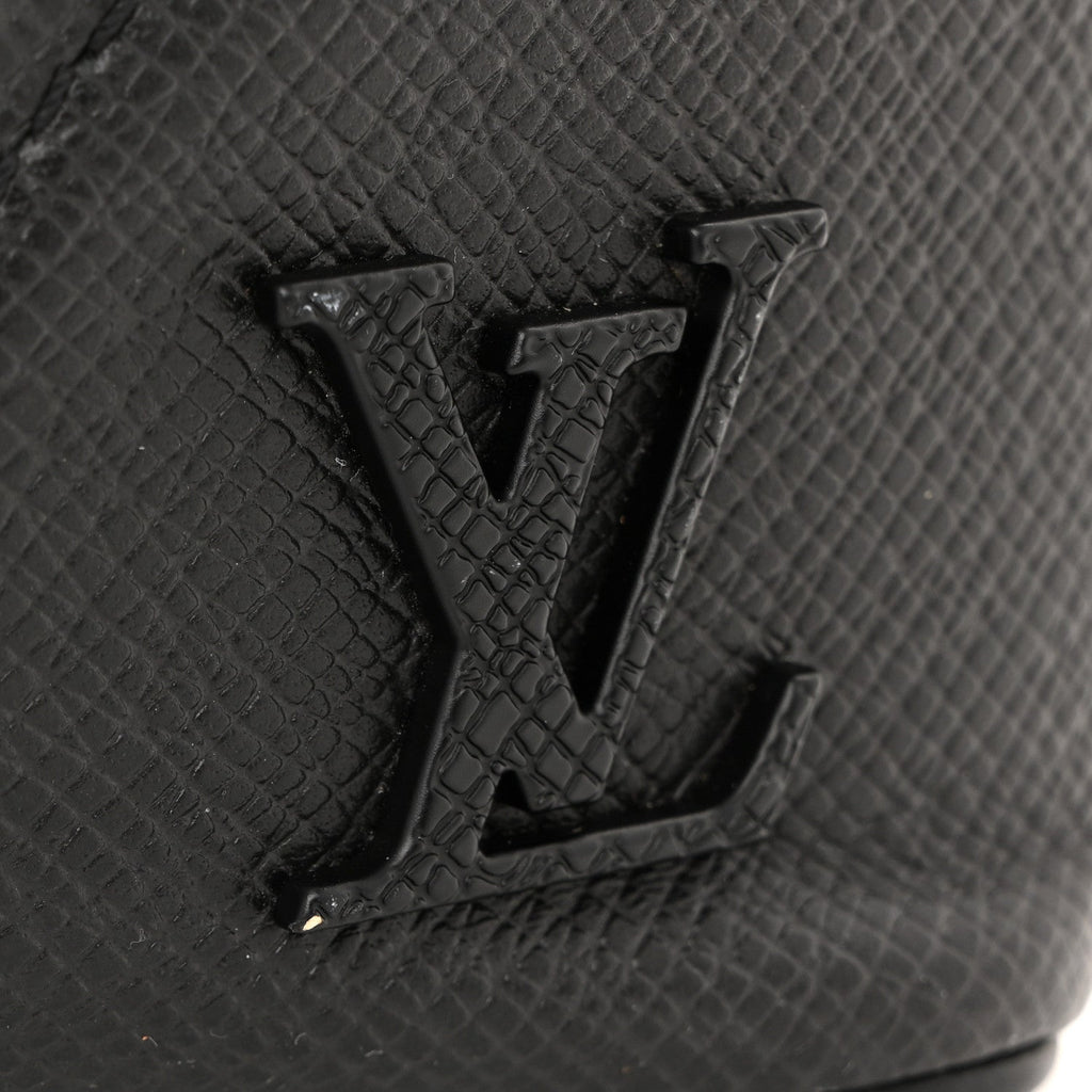 Louis Vuitton Taiga Slim Briefcase Black