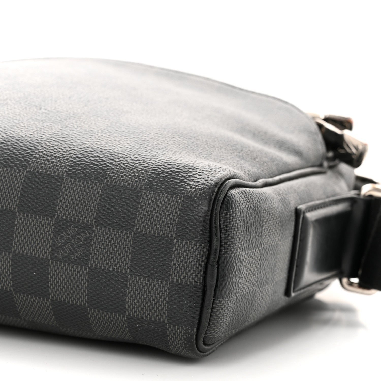 Louis Vuitton Damier Graphite Dayton Reporter PM